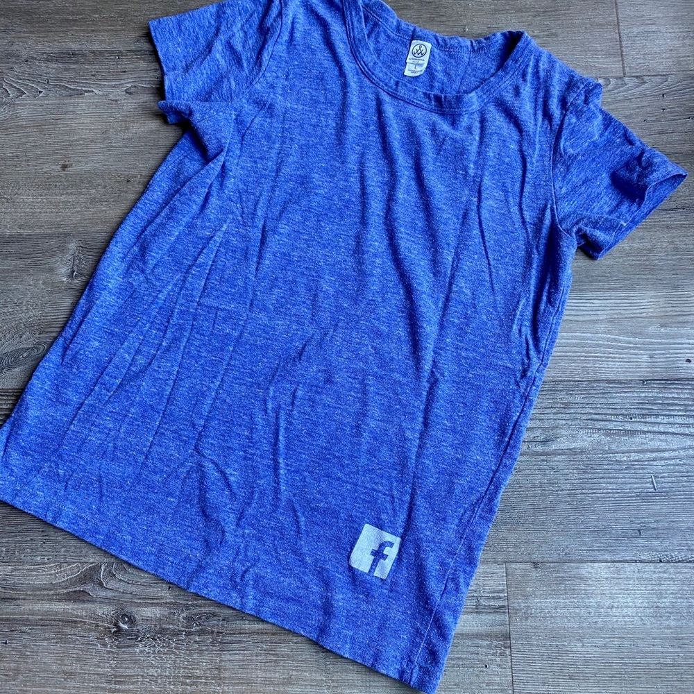 SOLD Alternative FB logo tshirt